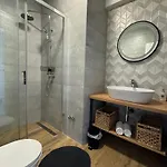 Tatil Evi Rural Basin Dvor With Jacuzzi Vinišće
