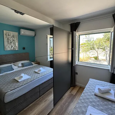 Rural Basin Dvor With Jacuzzi