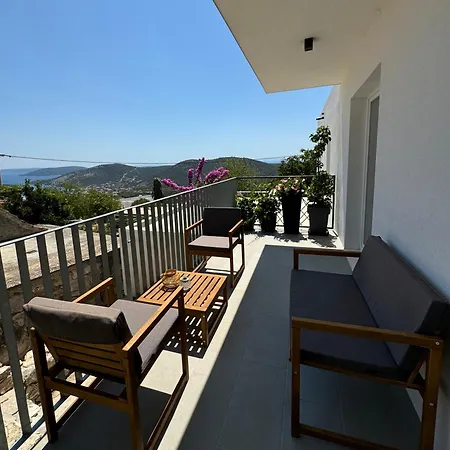 Rural Basin Dvor With Jacuzzi * Винишче