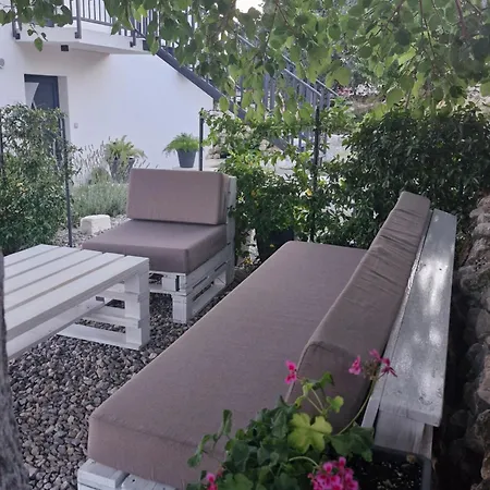 Rural Basin Dvor With Jacuzzi *
