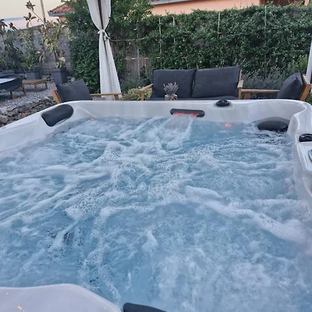 Rural Basin Dvor With Jacuzzi * Vinišće