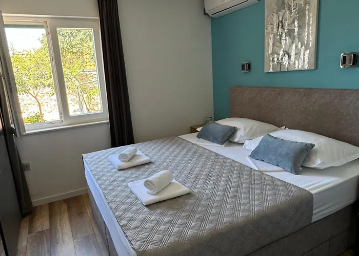 Rural Basin Dvor With Jacuzzi